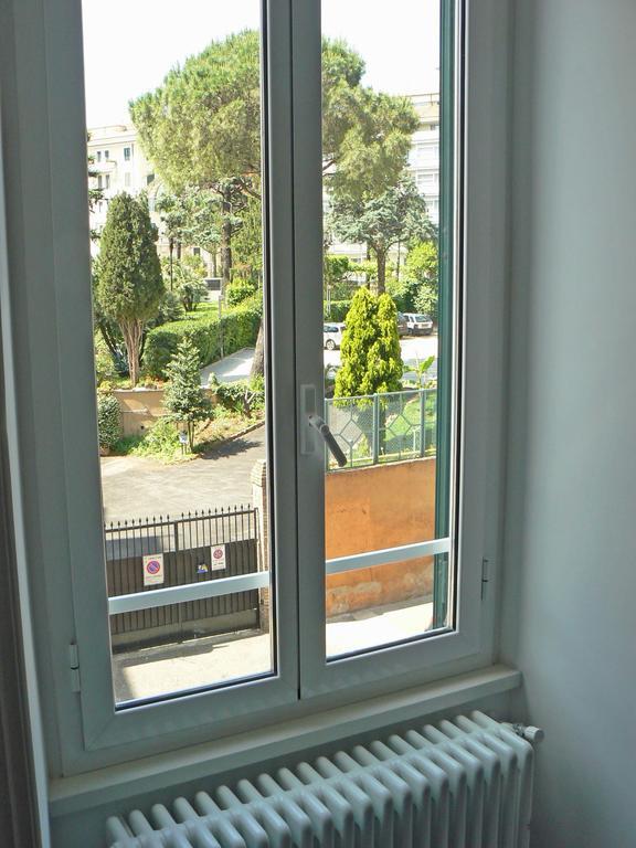 Il Sampietrino Dei Cavalleggeri Bed & Breakfast
